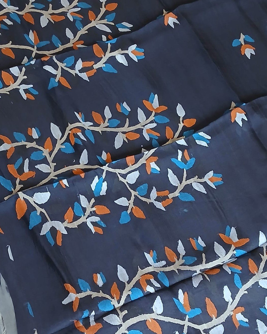 Hand Jamdani in Mulberry Silk with Floral Motifs – (SJMS0015) - Image 6