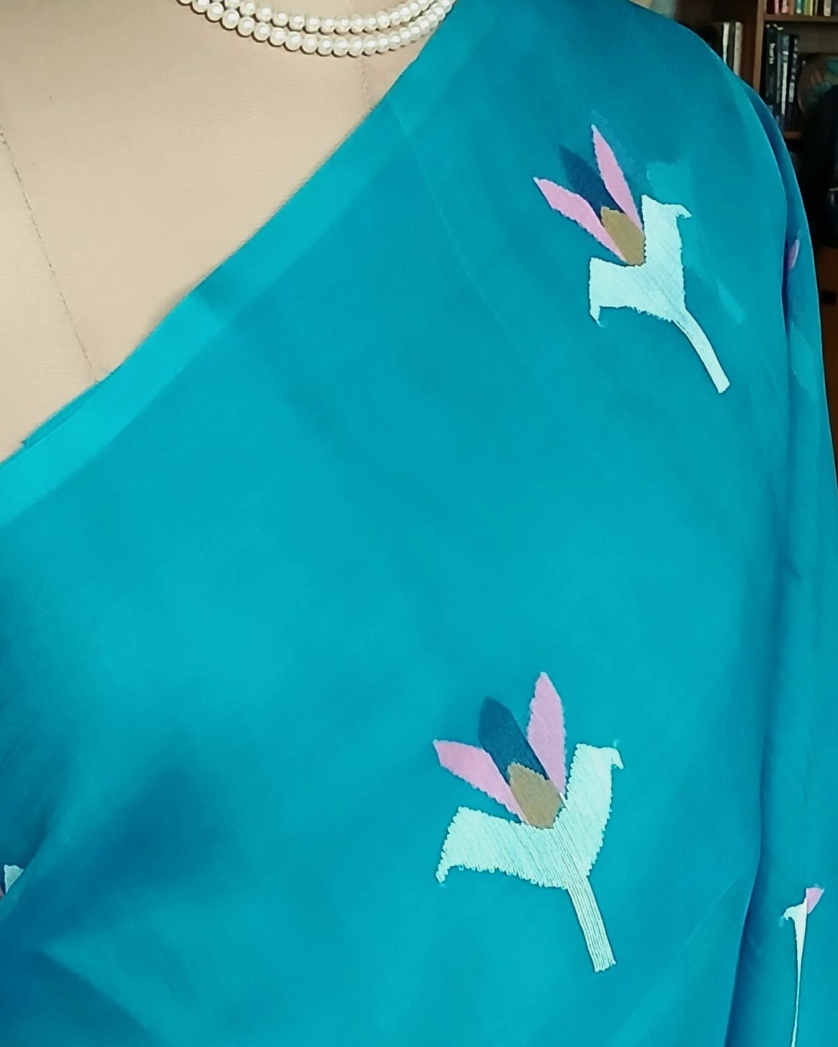 Hand Jamdani in Mulberry Silk with Floral Motifs – (SJMS0016) - Image 3