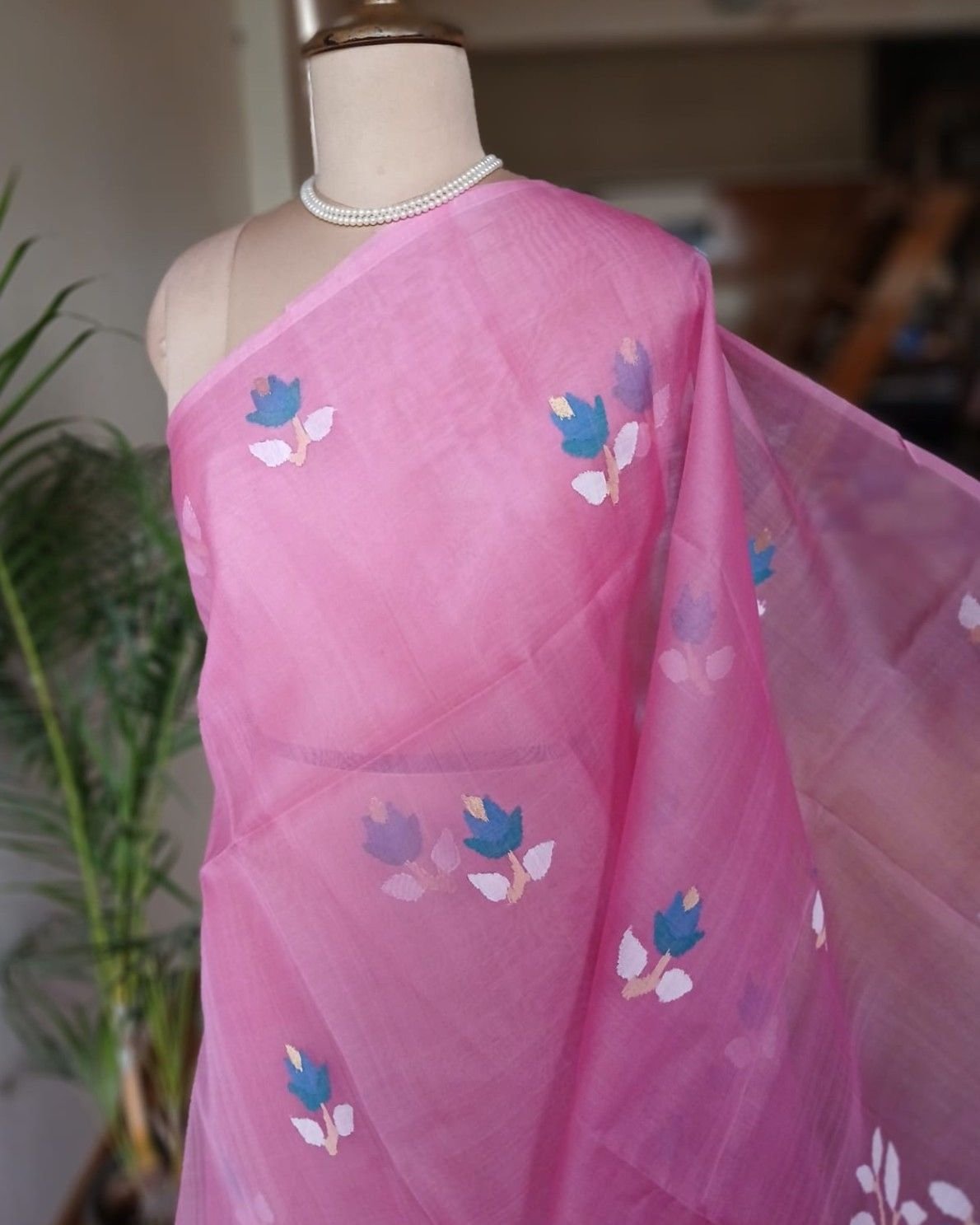 Hand Jamdani in Mulberry Silk with Floral Motifs – (SJMS0022) - Image 2