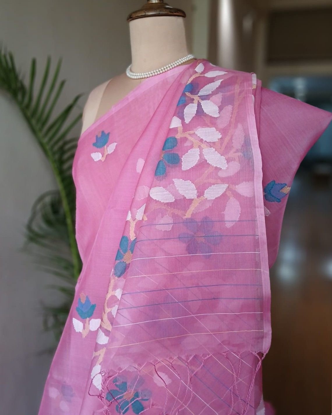 Hand Jamdani in Mulberry Silk with Floral Motifs – (SJMS0022) - Image 4