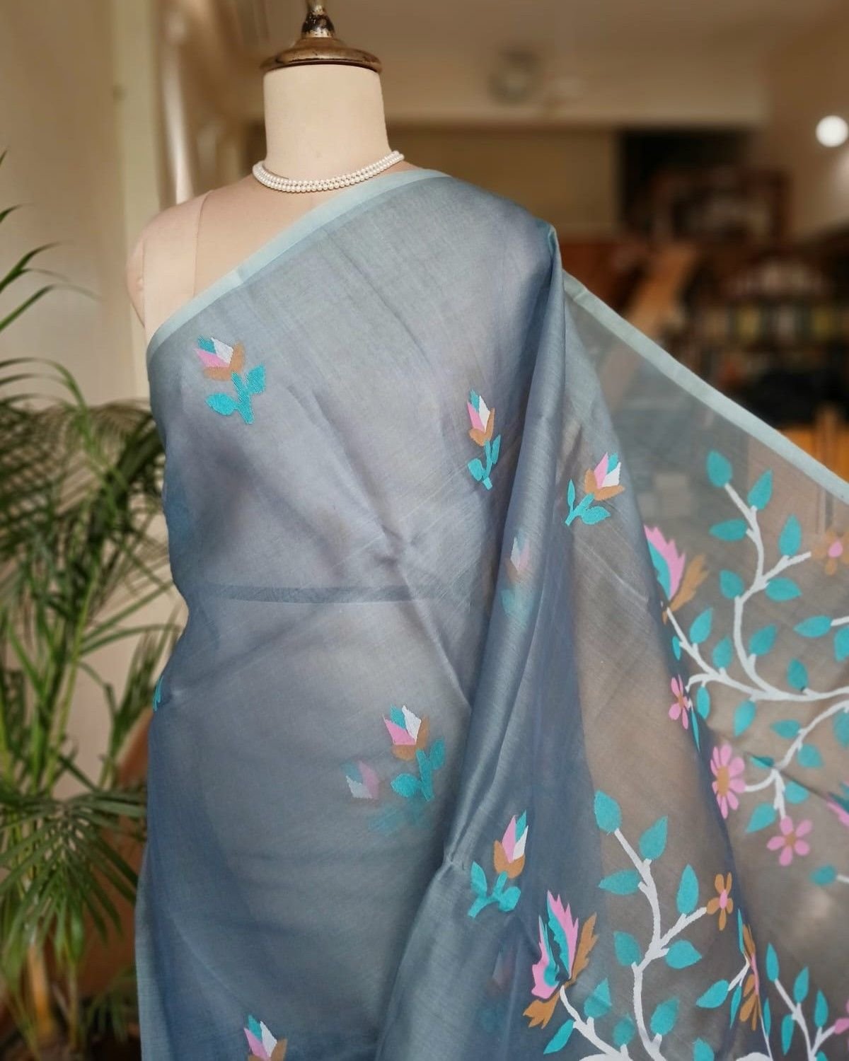 Hand Jamdani in Mulberry Silk with Floral Motifs – (SJMS0023) - Image 2