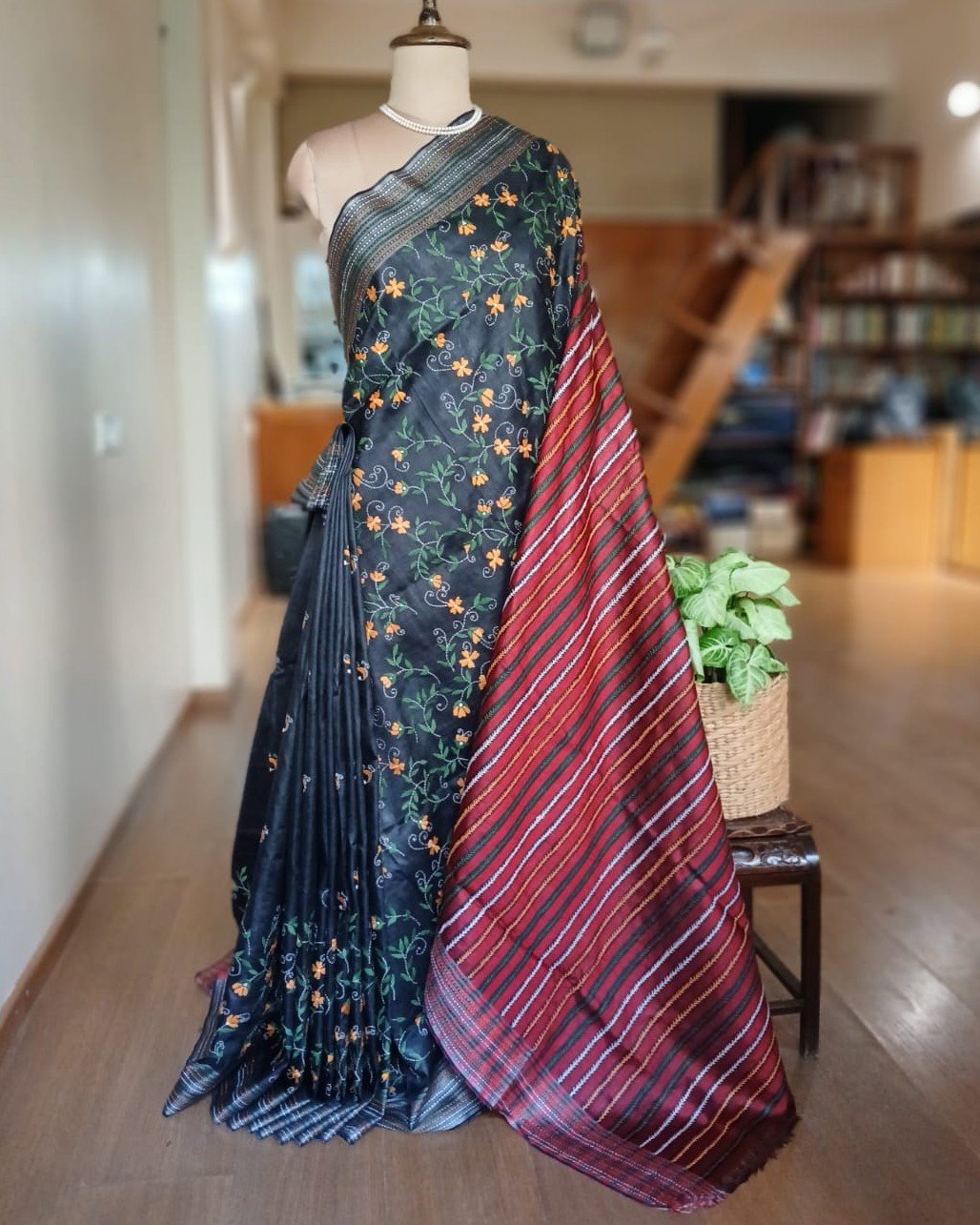 Hand Embroidered Santiniketan Kantha Saree - (SNBK0034)