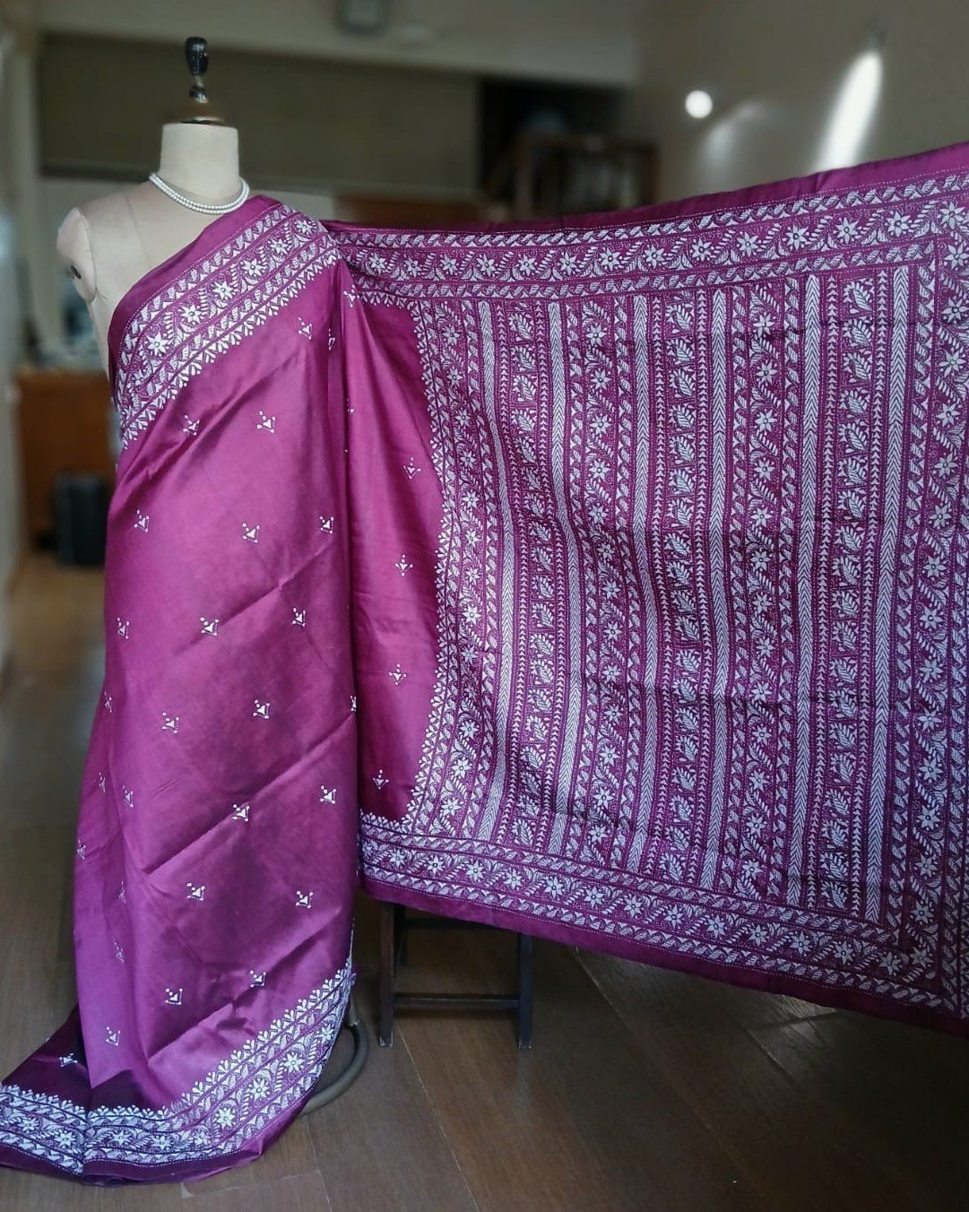 Hand Embroidered Santiniketan Kantha Saree - (SNBK0026) - Image 2
