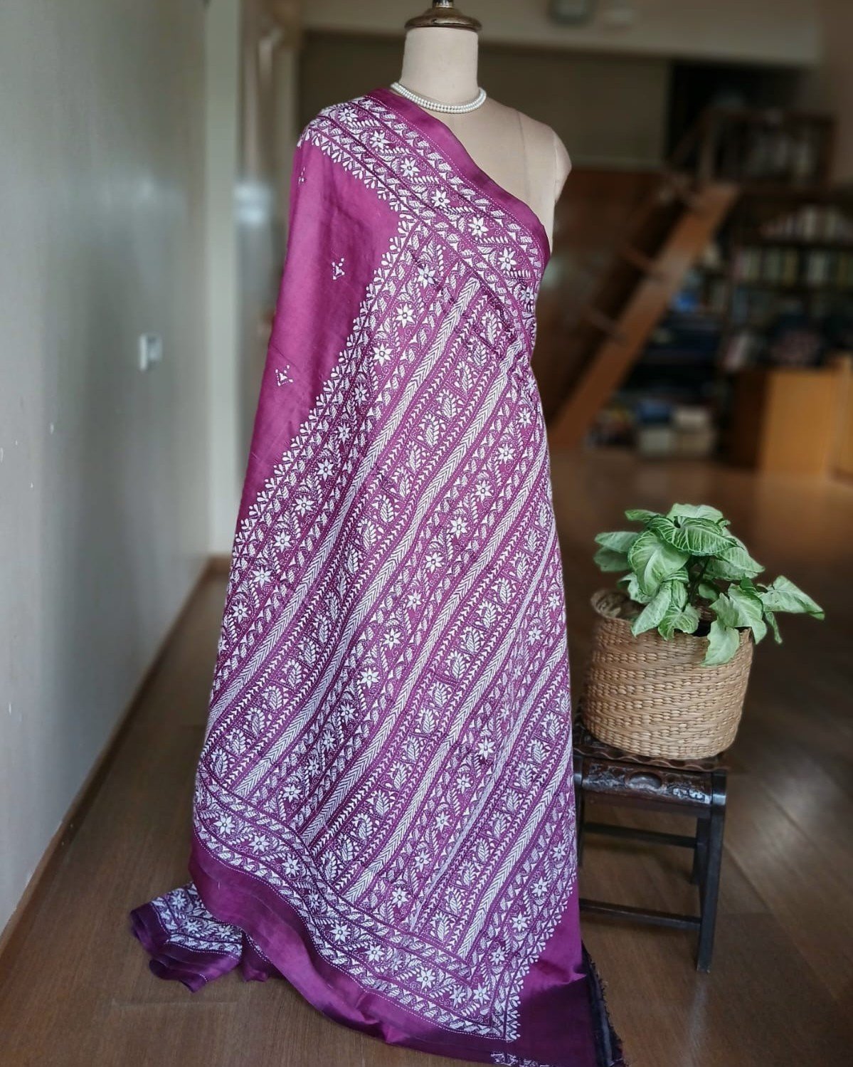 Hand Embroidered Santiniketan Kantha Saree - (SNBK0026) - Image 9