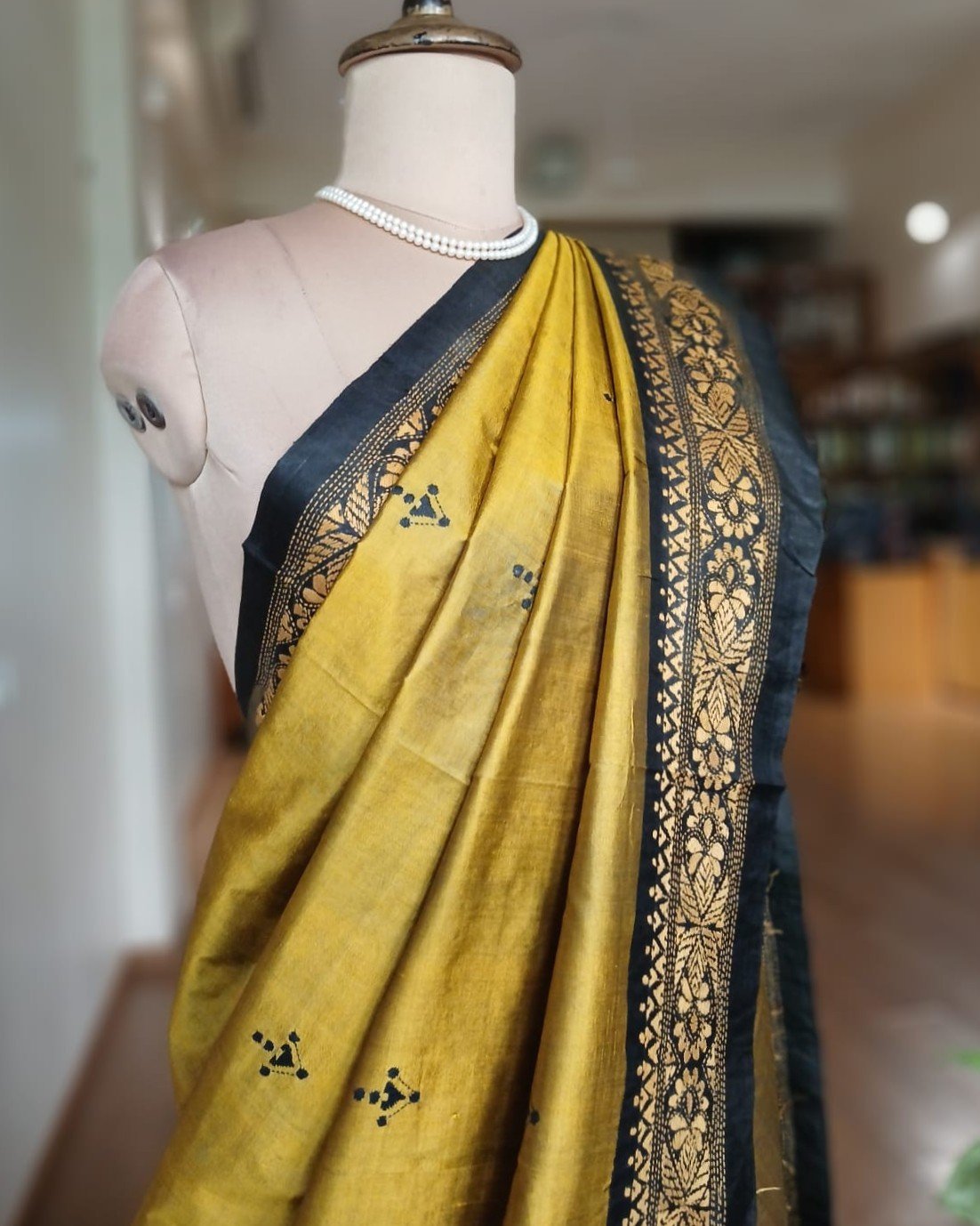 Hand Embroidered Santiniketan Kantha Saree - (SNBK0029) - Image 5