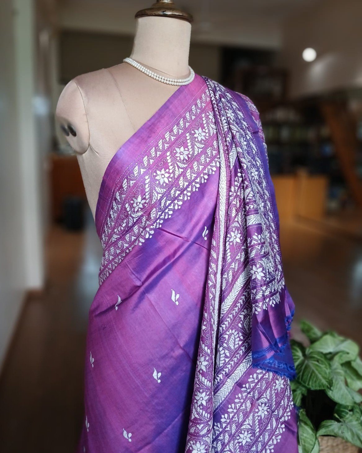 Hand Embroidered Santiniketan Kantha Saree - (SNBK0030) - Image 6