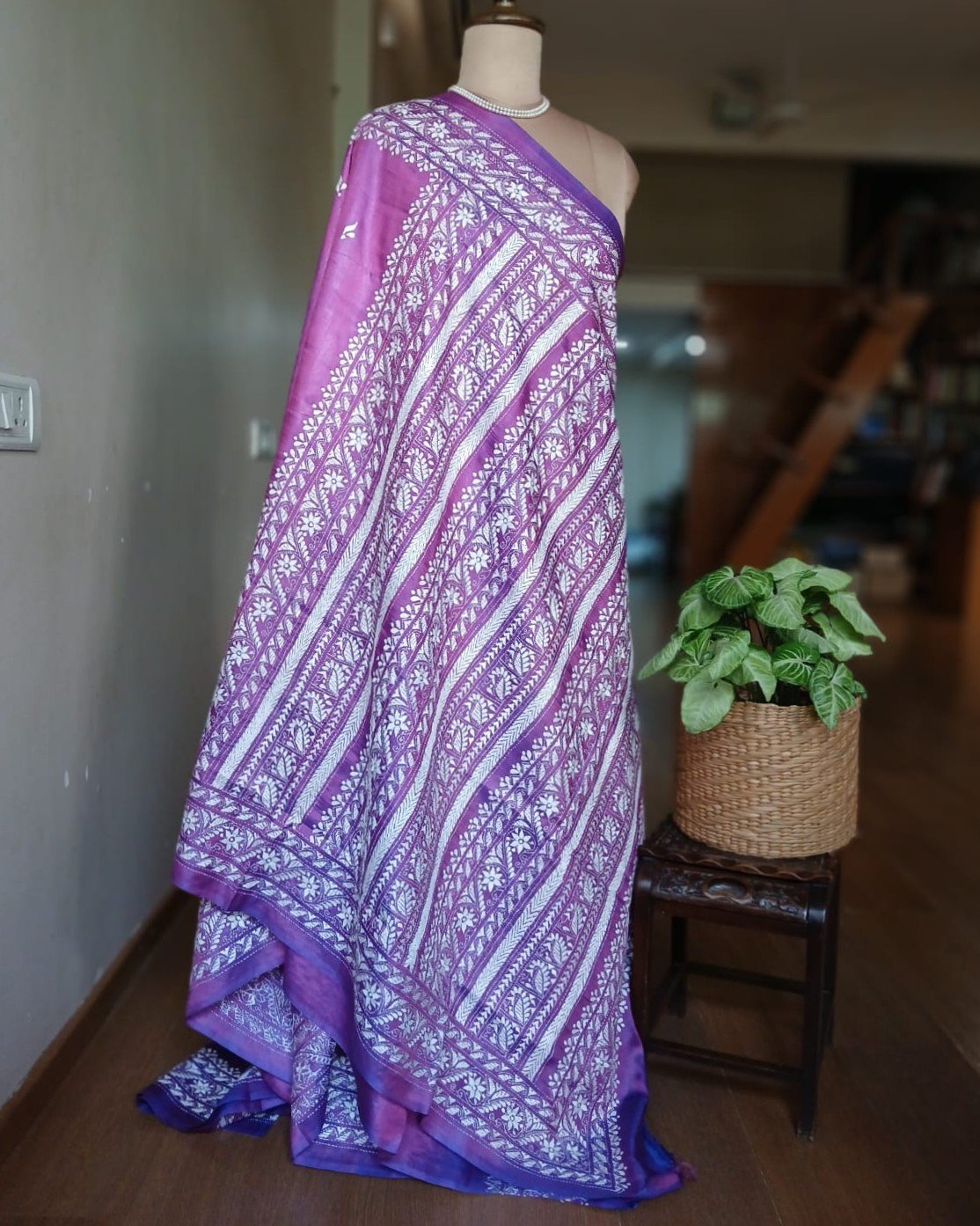Hand Embroidered Santiniketan Kantha Saree - (SNBK0030) - Image 9