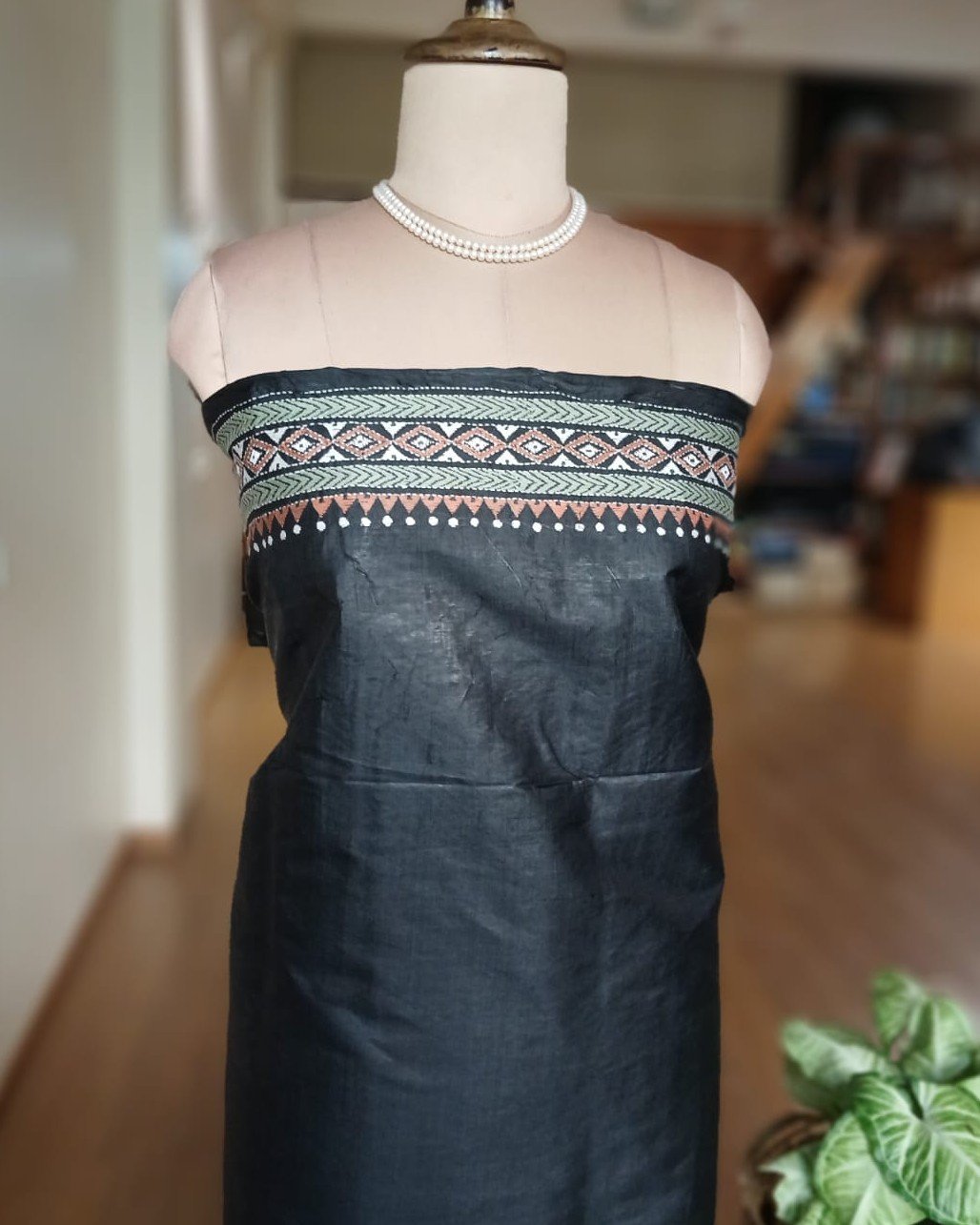 Hand Embroidered Santiniketan Kantha Saree - (SNBK0032) - Image 11
