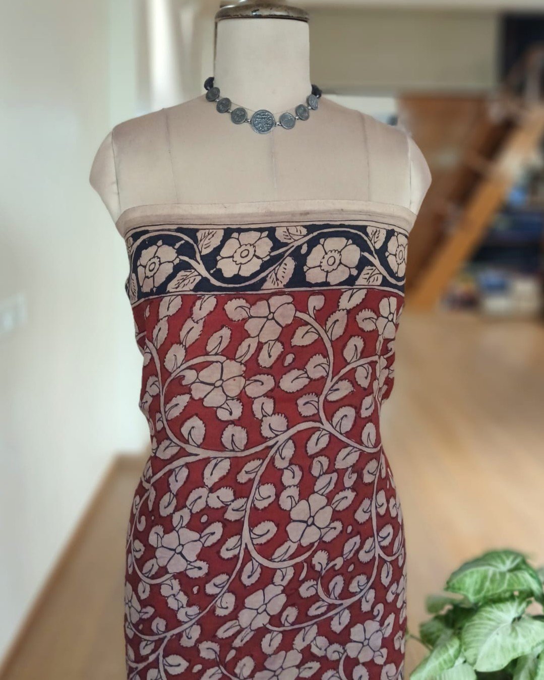 Handpainted Pen Kalamkari Saree – (HPKS0009) - Image 11