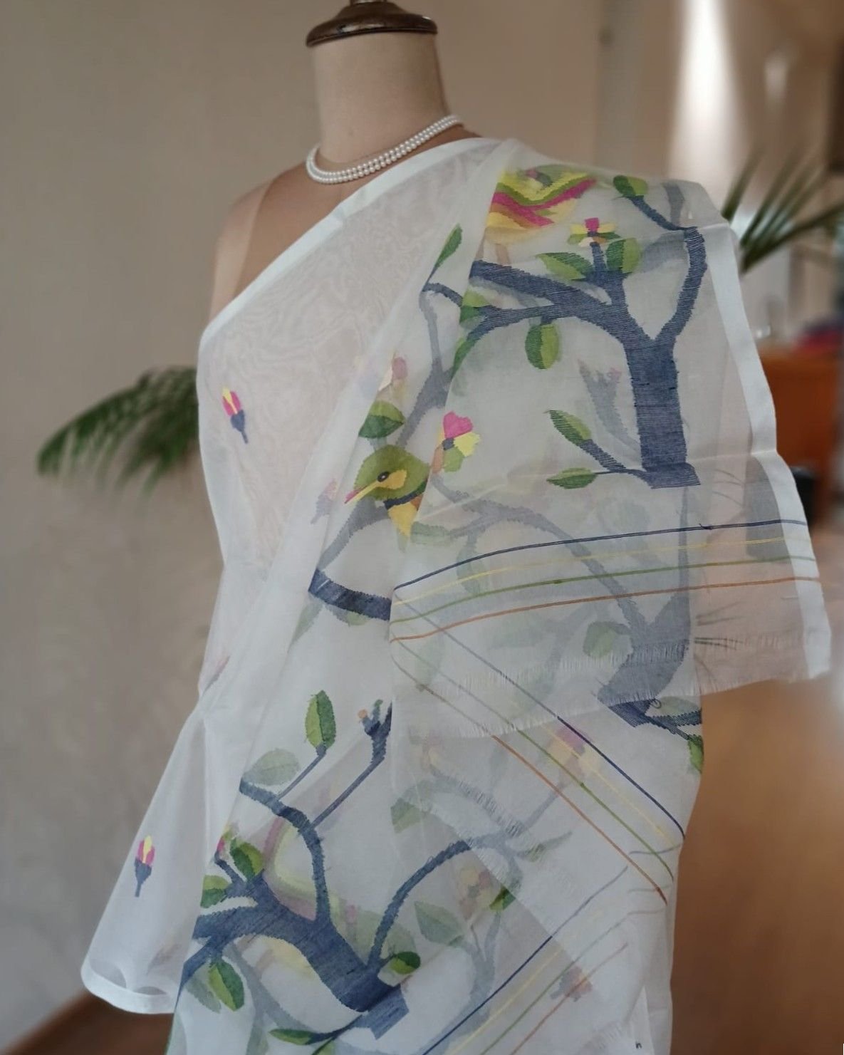 Hand Jamdani in Mulberry Silk with Bird Motifs – (SJMS0028) - Image 4