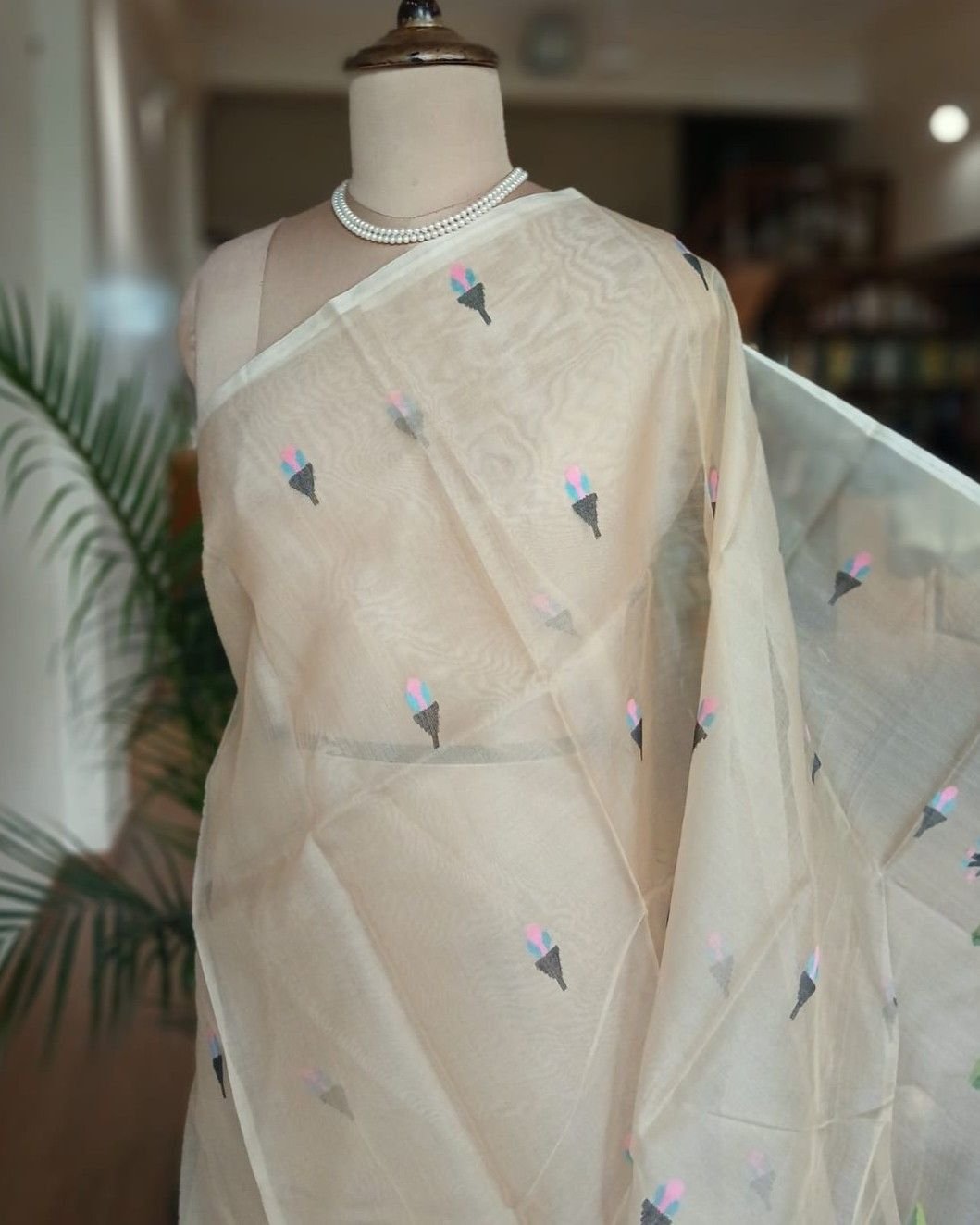 Hand Jamdani in Mulberry Silk with Bird Motifs – (SJMS0029) - Image 2