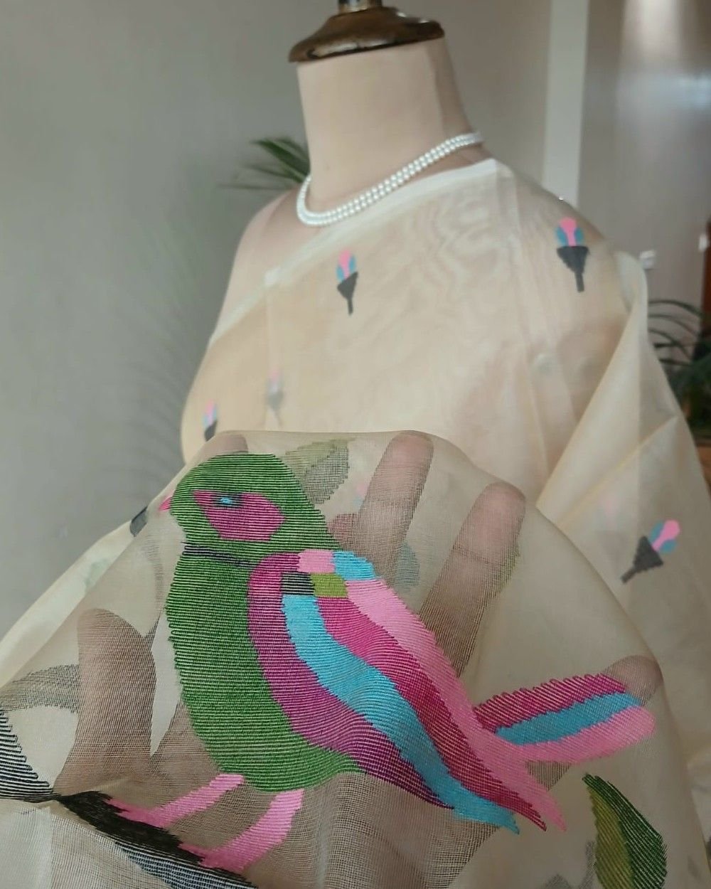 Hand Jamdani in Mulberry Silk with Bird Motifs – (SJMS0029) - Image 3